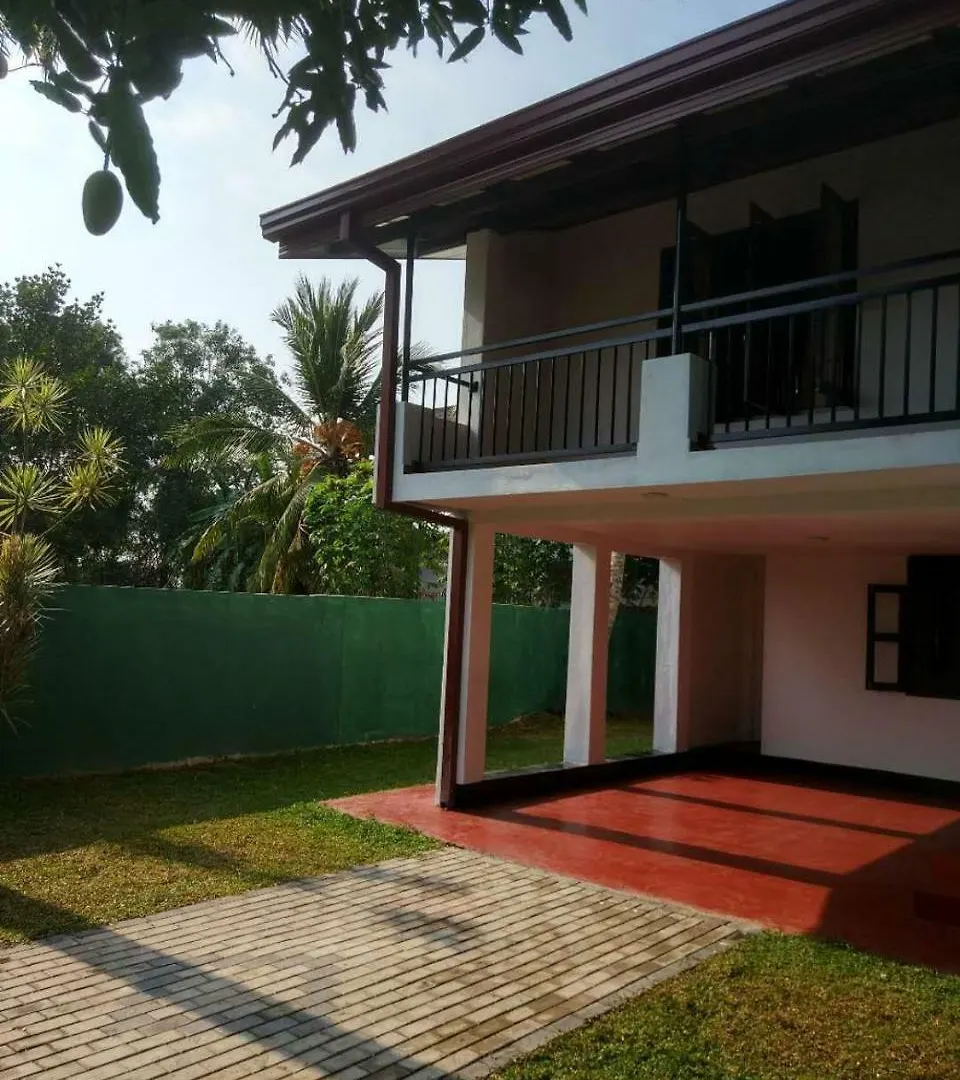 Alojamento de Acomodação e Pequeno-almoço Colombo Airport B&B At Negombo Sri Lanca