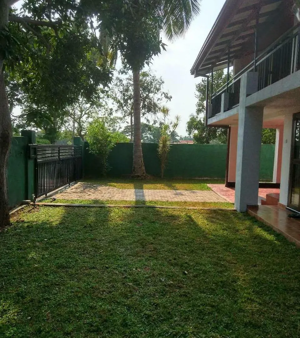 Colombo Airport B&B At Negombo 0*,