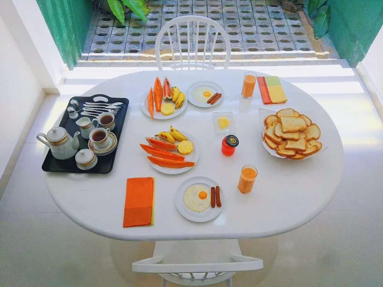 Alojamento de Acomodação e Pequeno-almoço Colombo Airport B&B At Negombo